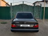 Mercedes-Benz E 200 1992 года за 1 555 500 тг. в Кызылорда – фото 4