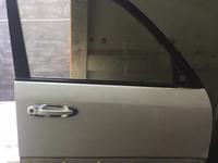 Передняя правая дверь Toyota Land Cruiser 100 за 100 тг. в Караганда