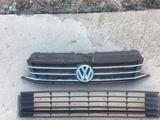 Решетка радиатора Volkswagen Polo sedan за 25 000 тг. в Атырау – фото 3