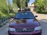 Volkswagen Passat 2000 года за 2 400 000 тг. в Алматы – фото 2