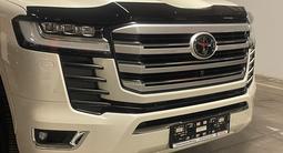 Toyota Land Cruiser Prestige 70th Anniversary 2023 года за 56 000 000 тг. в Алматы – фото 4