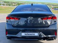 Hyundai Sonata 2019 года за 10 700 000 тг. в Шымкент