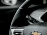 Chevrolet Onix 2023 года за 8 190 000 тг. в Тараз – фото 4