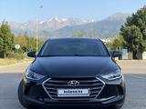 Hyundai Elantra 2018 года за 8 150 000 тг. в Алматы – фото 3