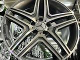 Диски Mercedes Benz R 18/5/112 разно Широкие за 270 000 тг. в Нур-Султан (Астана) – фото 4
