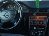 Mercedes-Benz E 280 1994 года за 2 200 000 тг. в Шу – фото 2