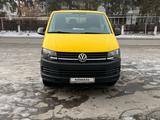 Volkswagen Transporter 2018 года за 13 600 000 тг. в Алматы