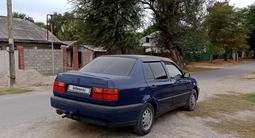 Volkswagen Vento 1994 года за 950 000 тг. в Алматы