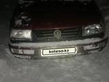 Volkswagen Vento 1995 года за 1 000 000 тг. в Актобе – фото 2