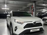 Toyota RAV 4 2020 года за 15 800 000 тг. в Алматы – фото 2