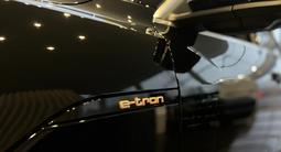 Audi e-tron 55 Quattro 2022 года за 65 000 000 тг. в Петропавловск – фото 5