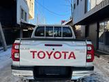 Toyota Hilux 2021 года за 20 000 000 тг. в Шымкент – фото 4