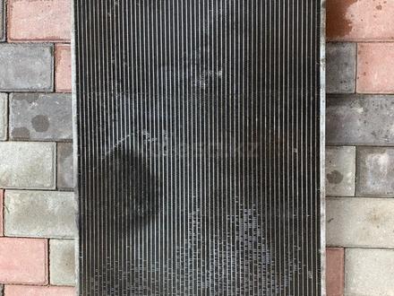 Основной радиатор w211E280 за 35 000 тг. в Кыргауылды – фото 3