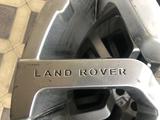 Диски на Range Rover Sport рейстайл 2012 за 290 000 тг. в Алматы – фото 4