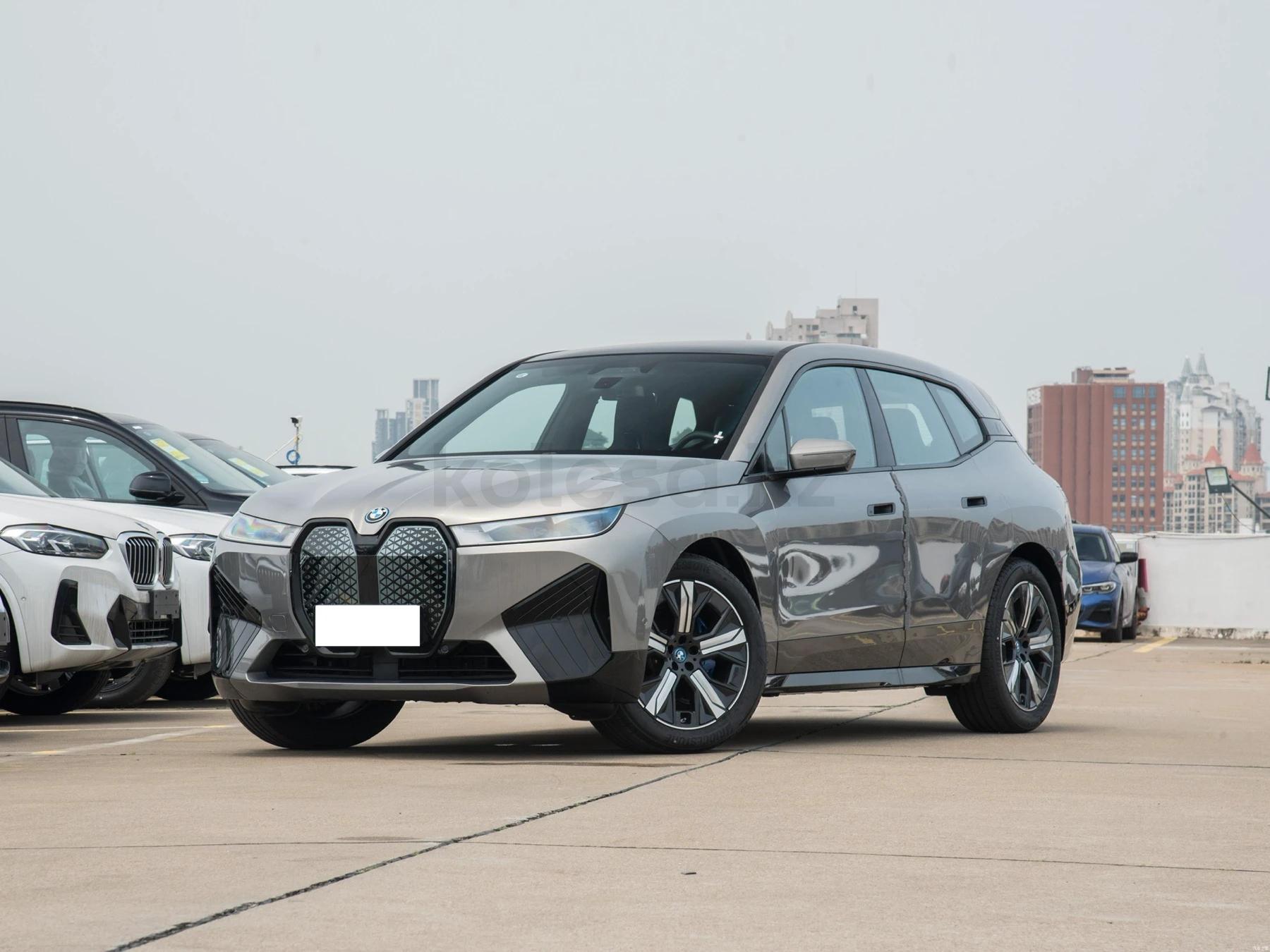 BMW iX 2023 г.