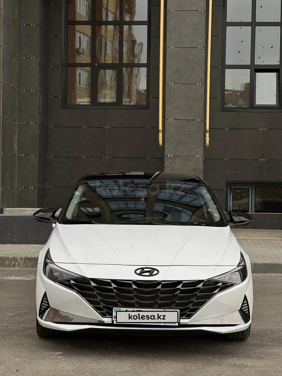 Hyundai Elantra 2021 г.
