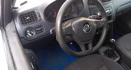 Volkswagen Polo 2015 года за 4 100 000 тг. в Шымкент – фото 4