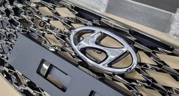 Решетка радиатора Hyundai Accent за 65 000 тг. в Алматы – фото 4