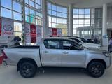 Toyota Hilux Elegance 2023 года за 25 430 000 тг. в Атырау – фото 3