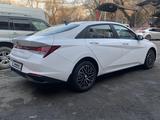 Hyundai Elantra 2021 года за 11 000 000 тг. в Алматы – фото 2