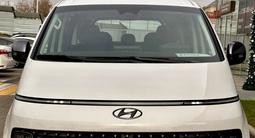 Hyundai Staria Luxe 2023 года за 26 390 000 тг. в Шымкент