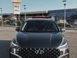 Hyundai Santa Fe 2023 года за 23 090 000 тг. в Шымкент – фото 3