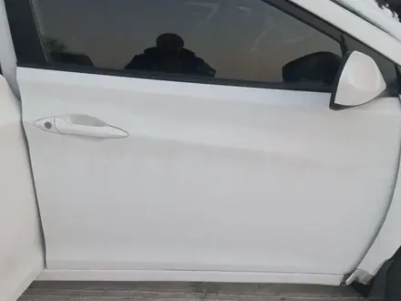 Hyundai Elantra передный дверь за 125 тг. в Алматы – фото 2