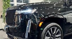 Cadillac Escalade Sport Platinum 2023 года за 92 000 000 тг. в Актобе – фото 5