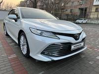 Toyota Camry 2019 года за 16 900 000 тг. в Шымкент