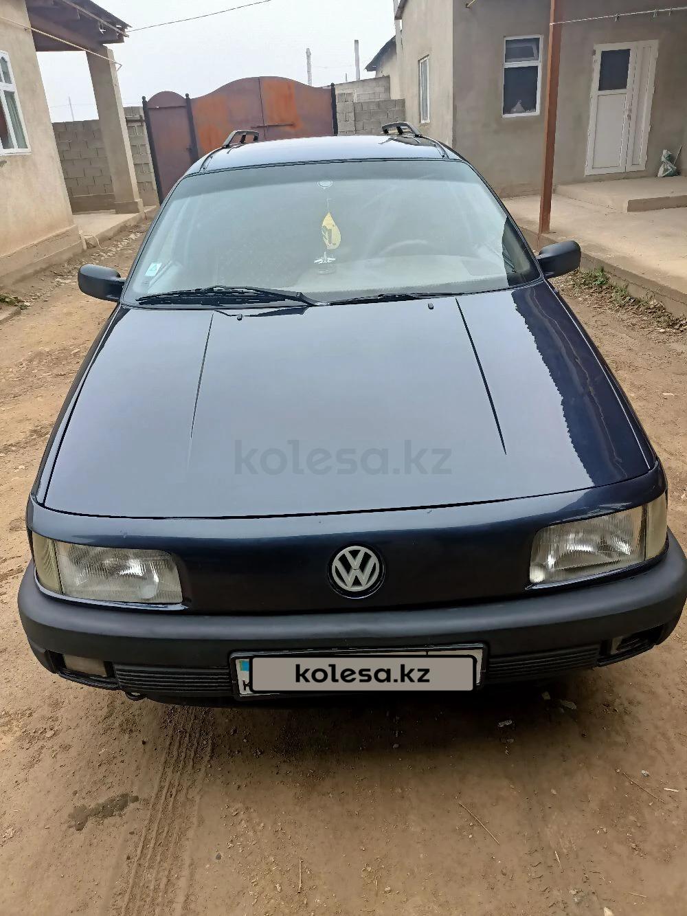 Volkswagen Passat 1992 г.