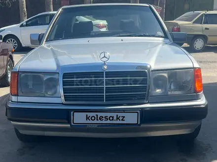 Mercedes-Benz E 230 1992 года за 2 700 000 тг. в Шымкент