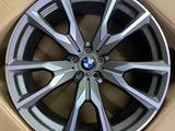 Комплект колес для BMW X7 G07 R22 Оригинал, лето зима за 2 200 000 тг. в Алматы – фото 2