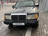 Mercedes-Benz E 200 1989 года за 950 000 тг. в Алматы – фото 3
