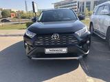 Toyota RAV 4 2021 года за 23 800 000 тг. в Нур-Султан (Астана) – фото 4
