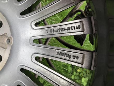 Оригинальные диски R19 AMG на Mercedes C-Class W 206 Мерседес за 675 000 тг. в Алматы – фото 9