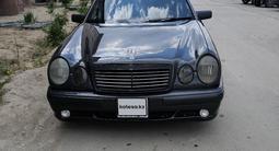 Mercedes-Benz E 230 1995 года за 2 700 000 тг. в Жезказган – фото 5