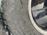 Зимние шины на дисках за 250 000 тг. в Караганда – фото 3