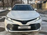 Toyota Camry 2020 года за 17 100 000 тг. в Алматы – фото 3