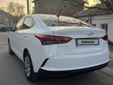 Hyundai Accent 2021 года за 8 800 000 тг. в Шымкент – фото 2
