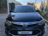 Toyota Camry 2018 года за 14 900 000 тг. в Алматы – фото 2