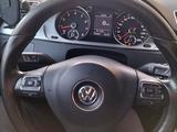 Volkswagen Passat 2011 года за 3 700 000 тг. в Уральск – фото 4