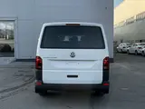 Volkswagen Transporter 2023 года за 31 460 000 тг. в Атырау – фото 4