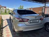 Toyota Camry 2018 года за 16 800 000 тг. в Алматы – фото 4