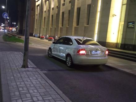 Volkswagen Polo 2015 года за 6 500 000 тг. в Уральск – фото 3