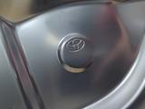 Дверь на Тойота Камри 50 за 130 000 тг. в Актобе – фото 2