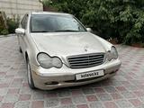 Mercedes-Benz C 240 2001 года за 2 700 000 тг. в Алматы – фото 4