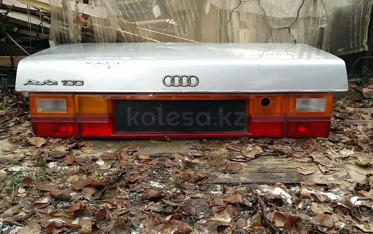 Крышку багажника на Ауди 100 в3 90год Седан об 23 за 60 000 тг. в Алматы