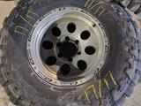 Грязевая шина Тоуо 305/70R16 б/у за 500 000 тг. в Атырау – фото 3