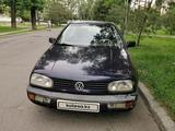 Volkswagen Golf 1997 года за 2 100 000 тг. в Алматы
