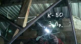 Форточки задней двери левая правая Камри 50 за 5 000 тг. в Алматы